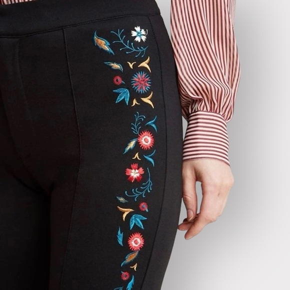 MODCLOTH Black Floral Embroidered Pants (Sz S) - Picture 3 of 6